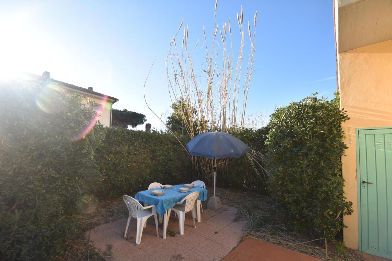 Appartamenti Sabbia - Zona Mare Con Terrazze, Clima, E Posti Auto Marina di Campo Bagian luar foto